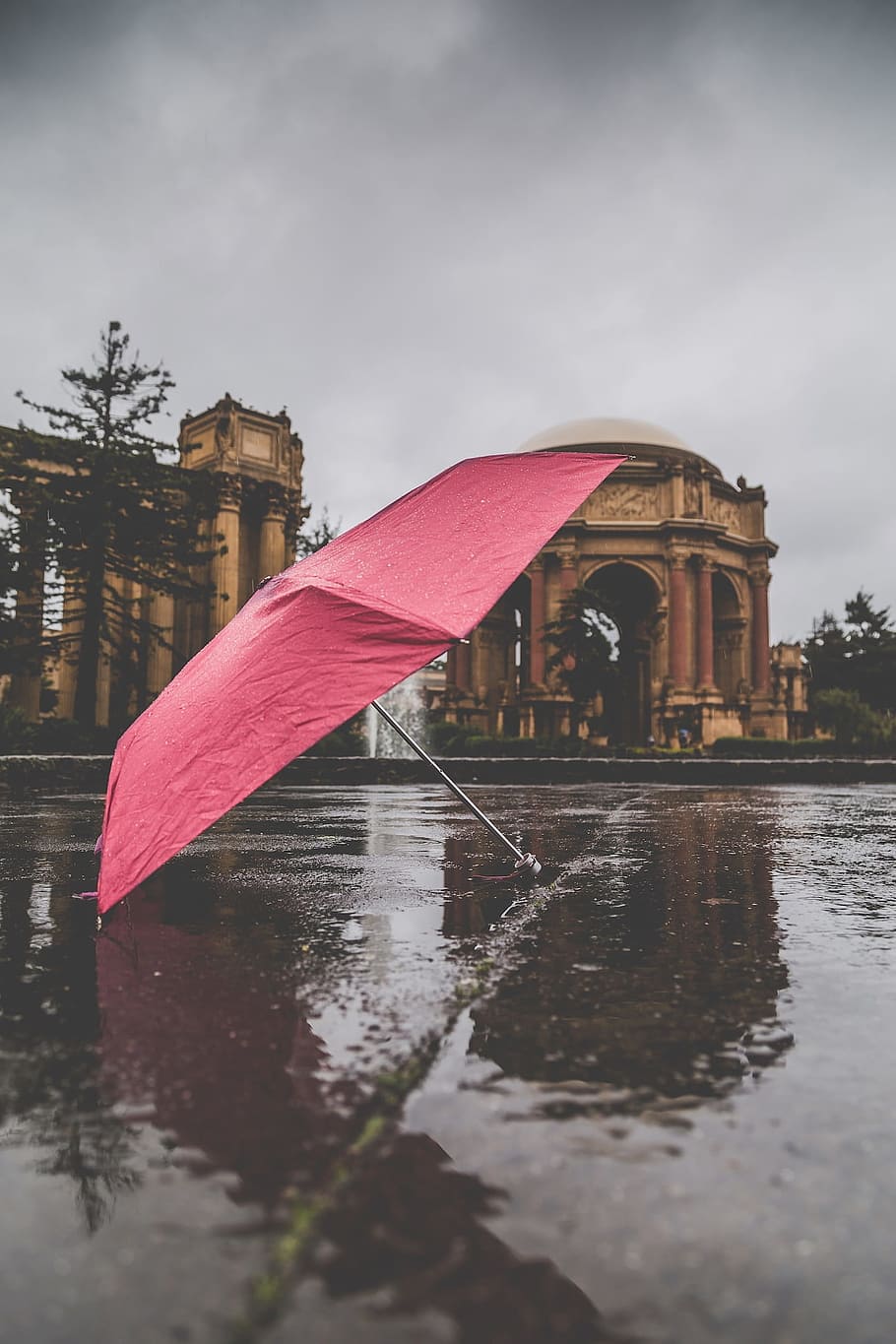 rain, red, umbrella, architecture, structure, road, wet, water HD wallpaper