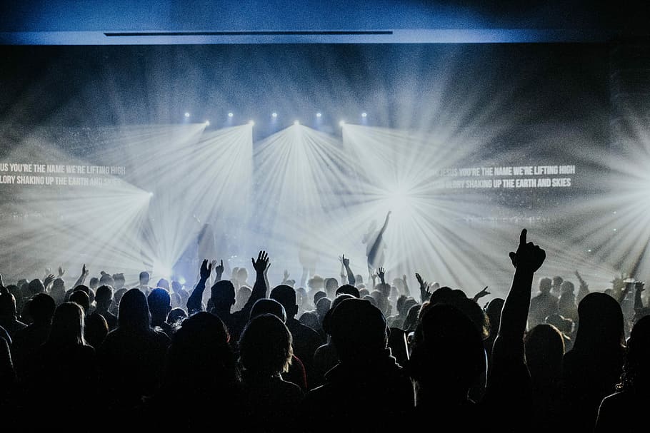 group of people watching concert, group of people standing, event HD wallpaper