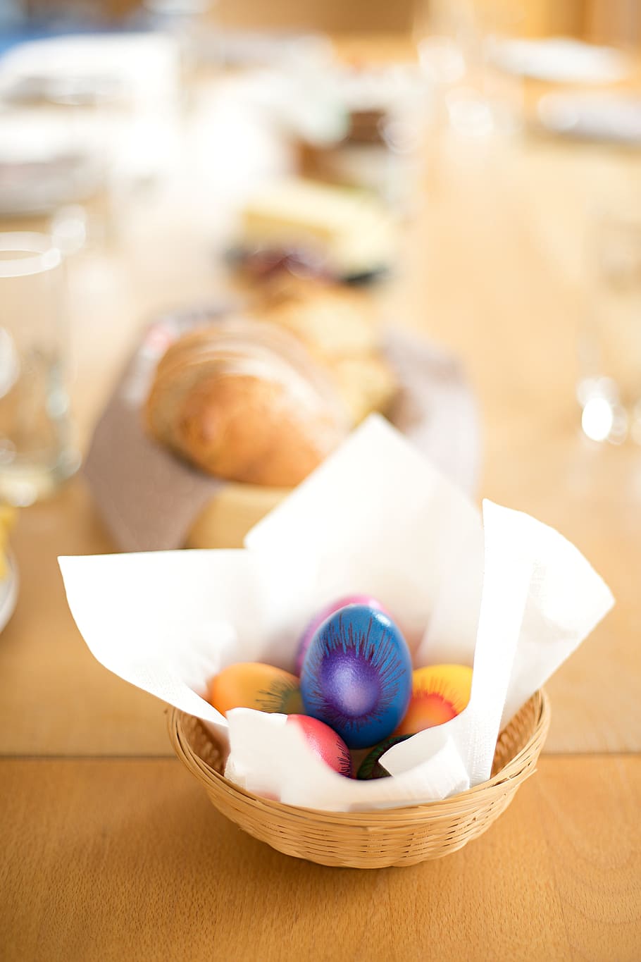 egg, colorful, table, basket, brown, food, food and drink, still life HD wallpaper