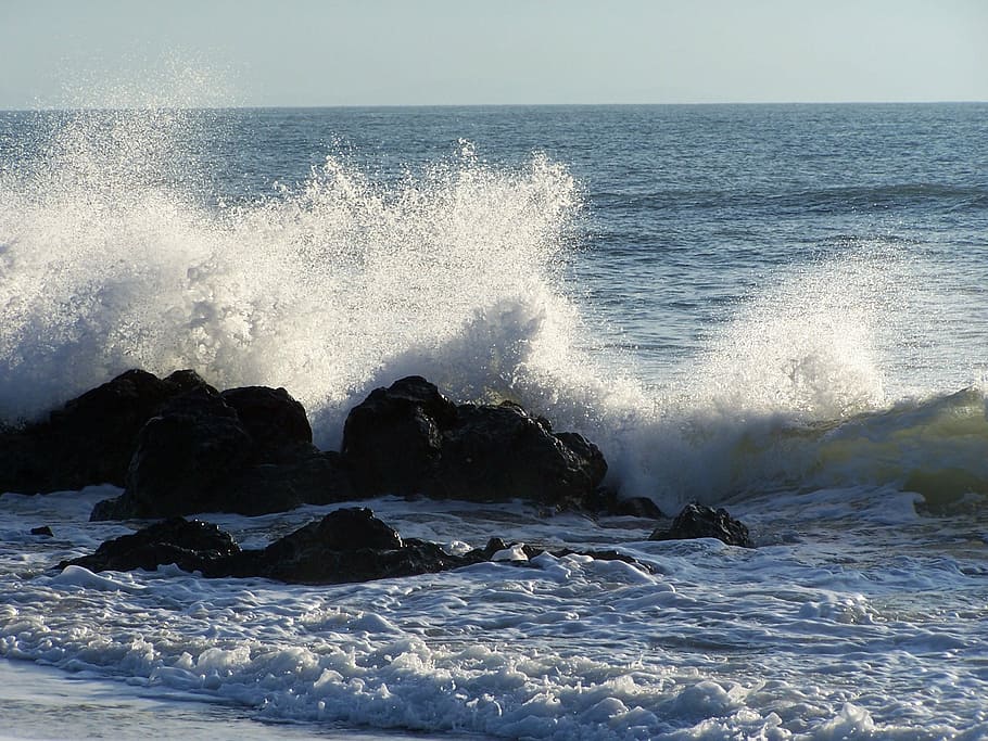 water, sea, waves, surf, ocean, rocks, spray, coast, motion HD wallpaper