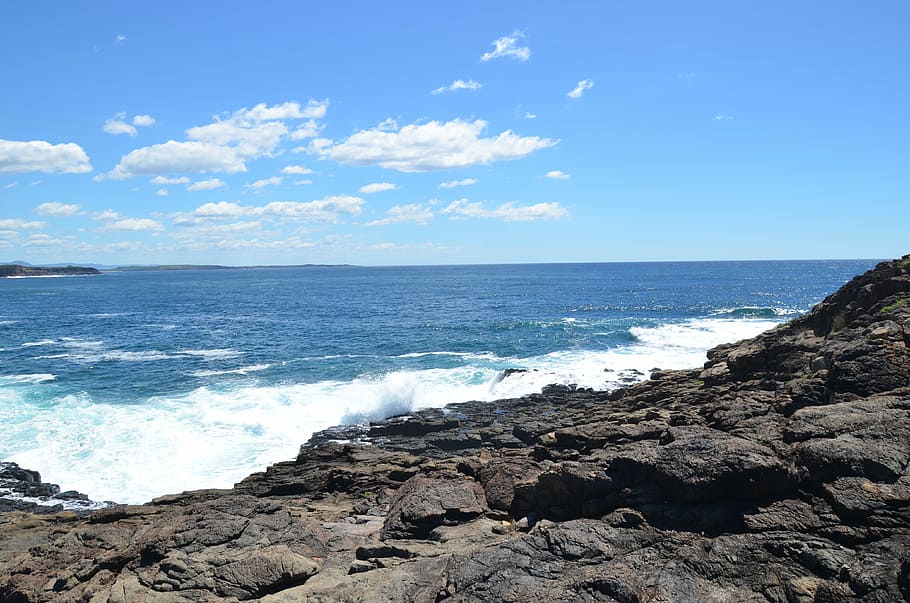 beach, rocks, sea, water, sky, beauty in nature, horizon, horizon over water HD wallpaper