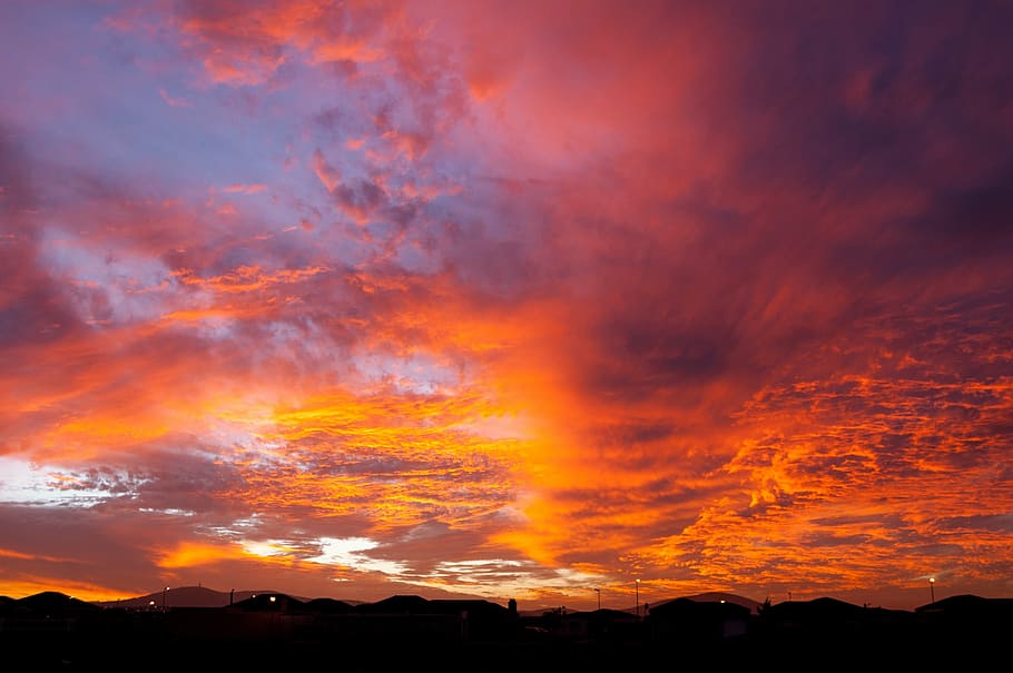 silhouette of mountains under orange sky, sunset, sunset skies HD wallpaper