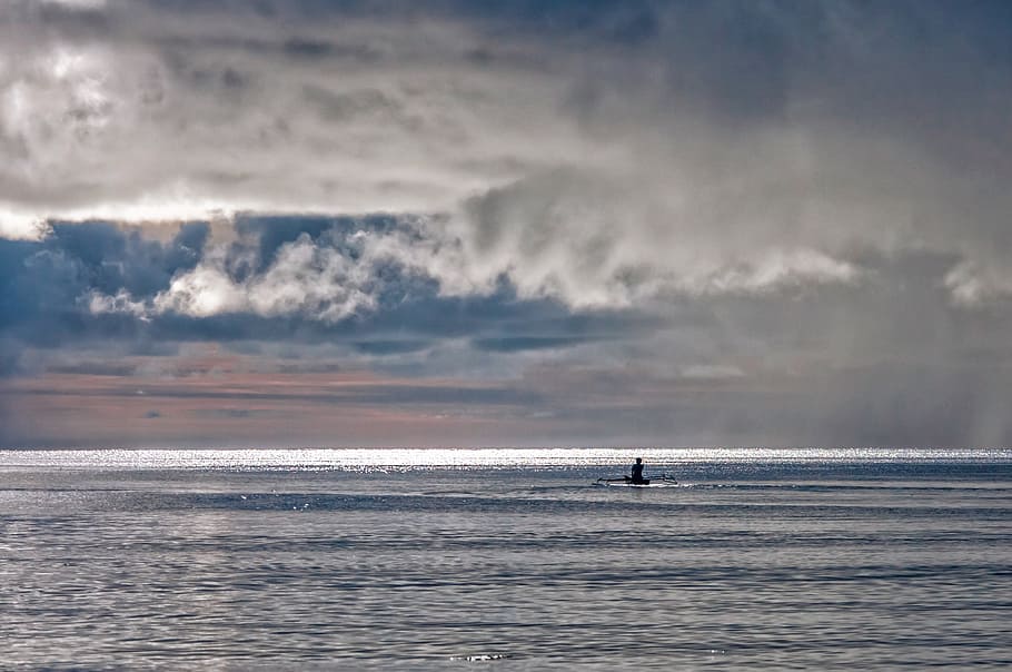 silhouette photo of person on canoe, sea, boat, storm premonition, HD wallpaper