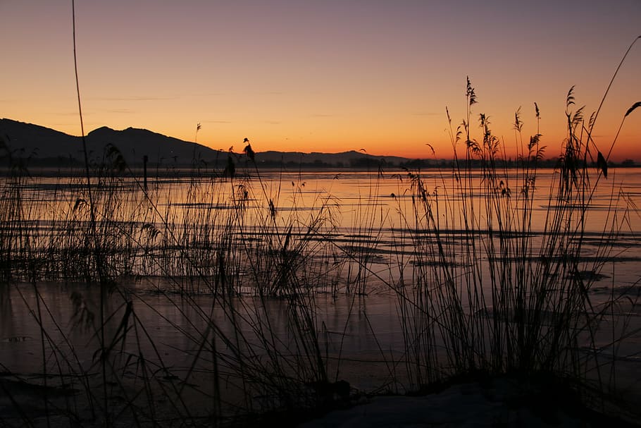 lake, winter, evening, sunset, ice, cold, water, mountains HD wallpaper