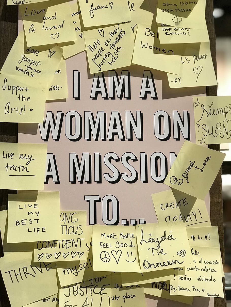 HD wallpaper: sticky notes on wall, I Am A Woman On A Mission To text, post  it note | Wallpaper Flare