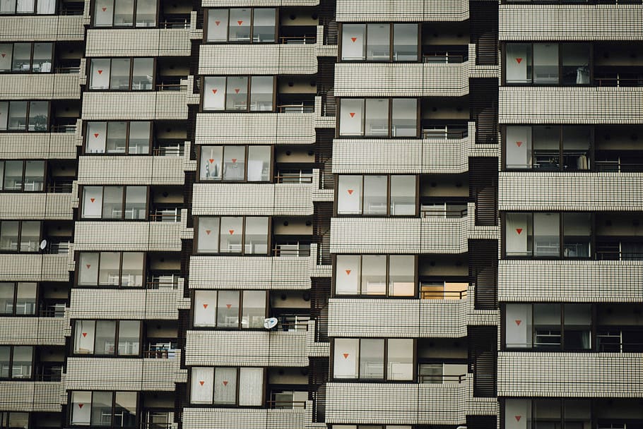 photo of white condo unit during daytime, bird's eye view of white high-rise building HD wallpaper