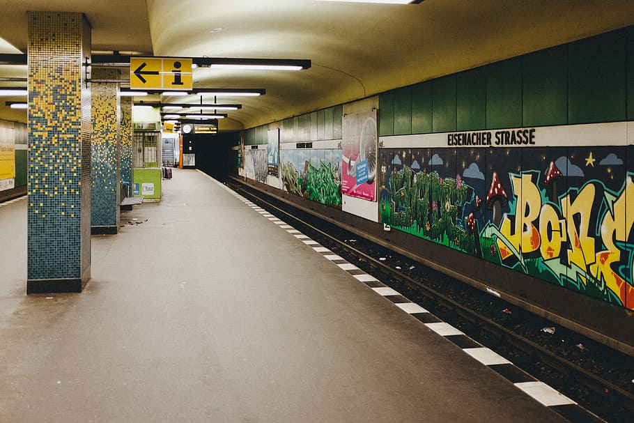 Eisenacher strasse U-Bahn station in Berlin, architecture and Cityscape, HD wallpaper