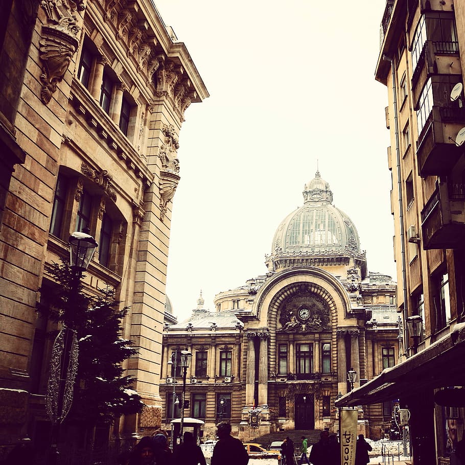 brown concrete building with dome at daytime, Streets, Facade HD wallpaper