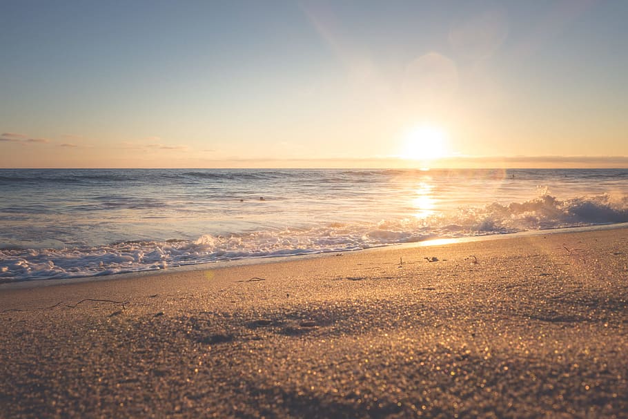 photography of seashore during sunset, beach shore photography HD wallpaper