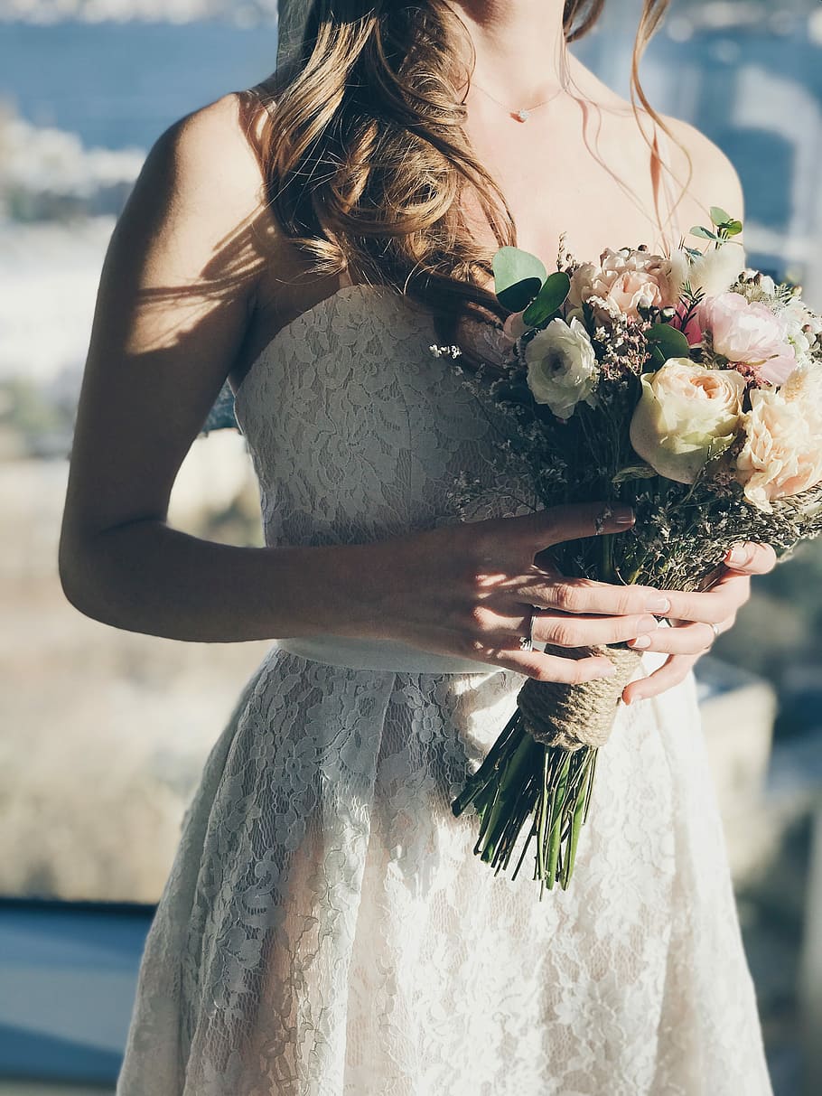woman in white floral strapless dress holding flowers, bridge holding bouquet of flowers HD wallpaper