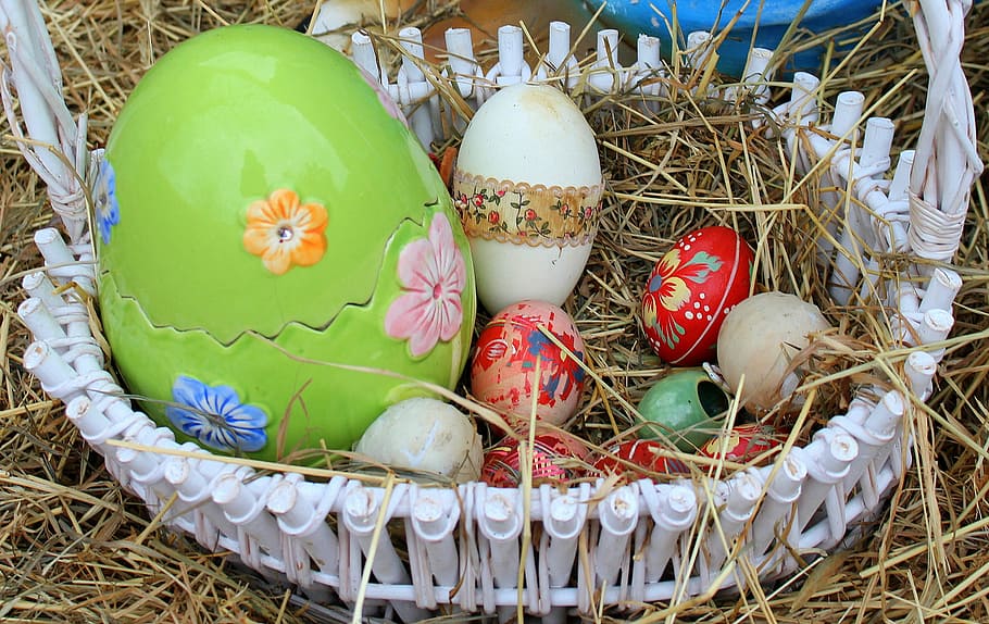 Eastern egg decors on nest, eggs, easter eggs, shopping cart HD wallpaper