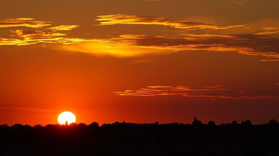 Sunset View With a Silhouette of Trees, clouds, dark, dawn, dusk HD wallpaper