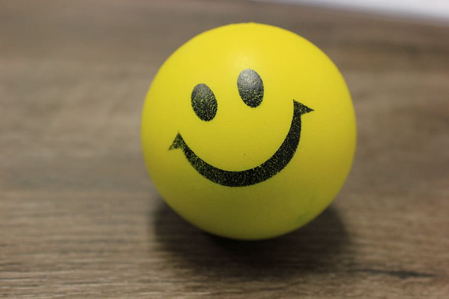 Download wallpaper 1350x2400 smile smiley ball yellow iphone  876s6 for parallax hd background