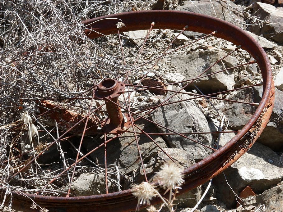 Bicycle Wheel, Radios, Abandoned, rusty, damaged, day, no people HD wallpaper