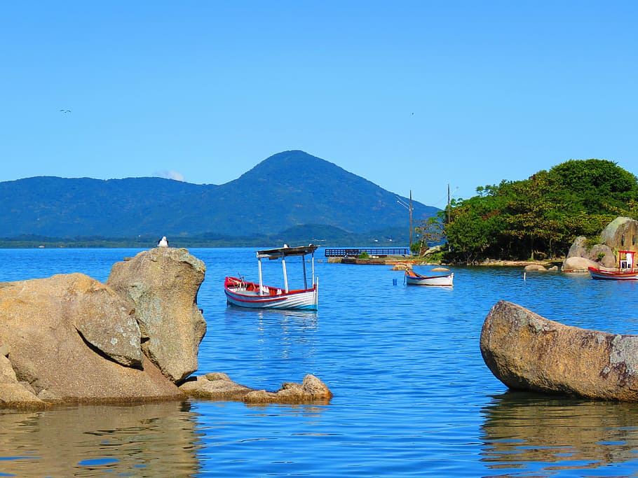 Boat, Beach, Wooden, mar, wooden boat, florianópolis, mountain, HD wallpaper