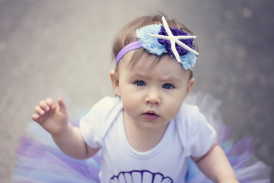 baby in white and purple tutu dress shallow focus photo, birthday, HD wallpaper