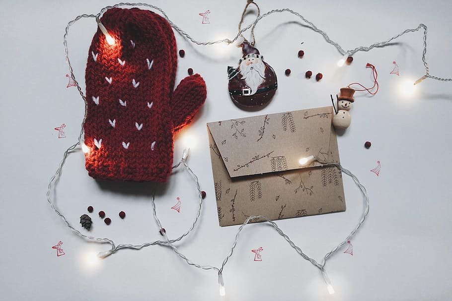 brown envelope, string, lights, christmas, decor, holiday, seasons HD wallpaper