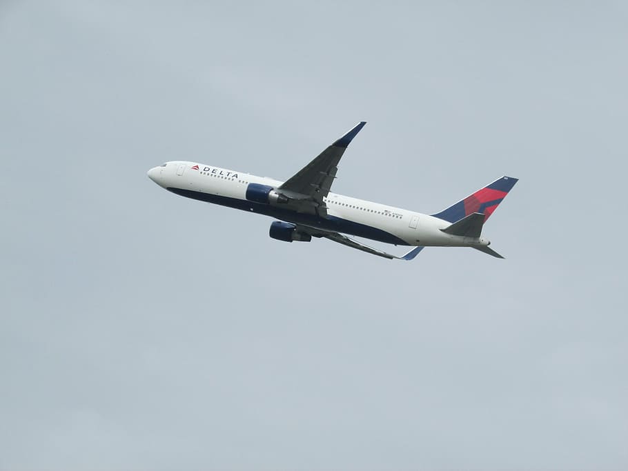 white and blue airbus, plane spotting, heathrow, delta airlines, HD wallpaper