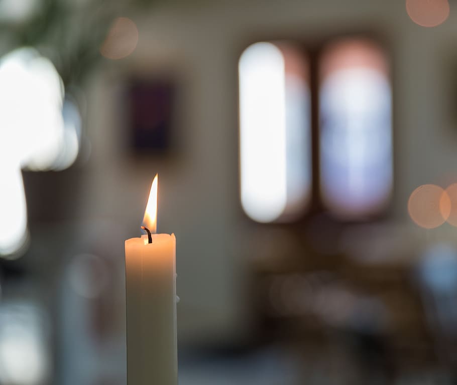 light, candles, bokeh, flame, burning, fire, focus on foreground HD wallpaper