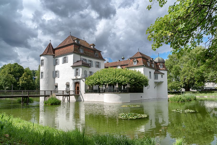 water, moated castle, historically, dig, places of interest HD wallpaper