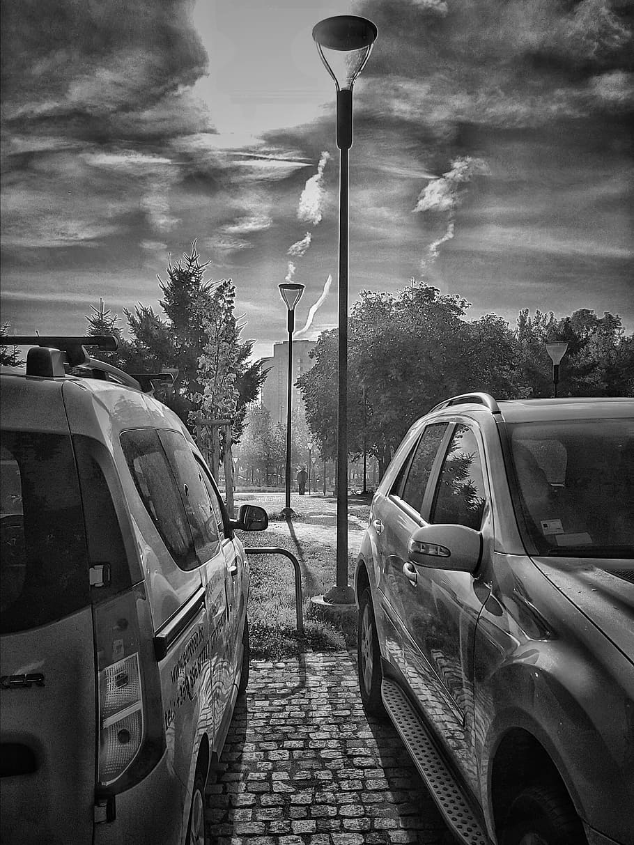 black, white, sky, clouds, cars, nostalgy, city, reflection HD wallpaper