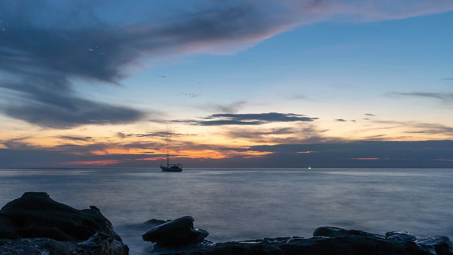 water, panoramic, sunset, sea, dawn, sky, cloud - sky, scenics - nature HD wallpaper