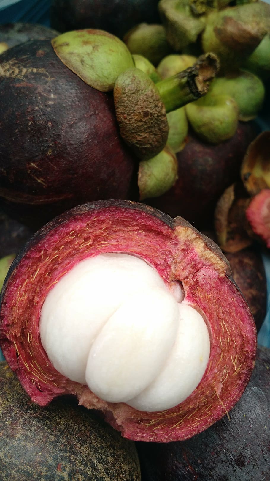 fruit, open, flesh, white, skin, peel, half, food and drink HD wallpaper