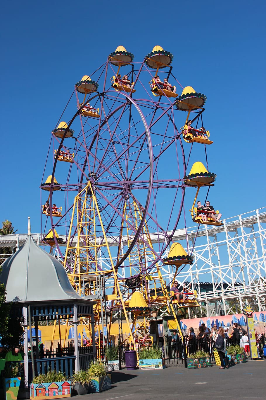 HD wallpaper: brown amusement park ride near trees, yellow, ferris ...