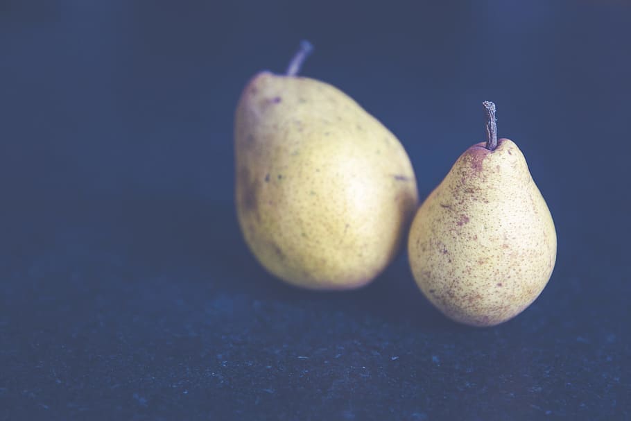 filtered photography of two pear fruits, two pear fruits, yellow pear HD wallpaper