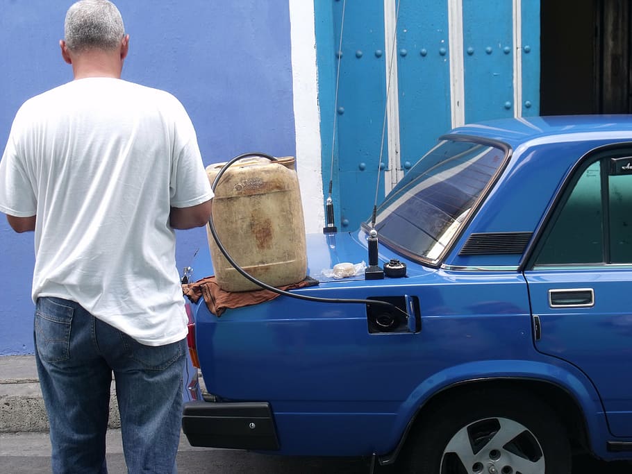 cuba, refueling, car, mode of transportation, rear view, men HD wallpaper