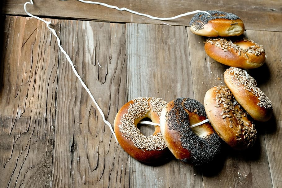 Donuts, Hung, Wood, no people, indoors, close-up, food, day HD wallpaper