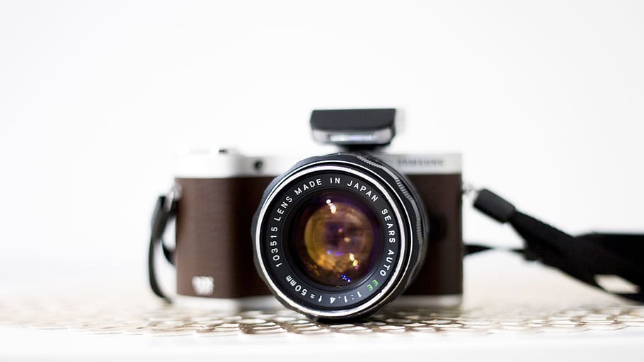 Black and Brown Dslr Camera, analog, Analogue, antique, aperture HD wallpaper