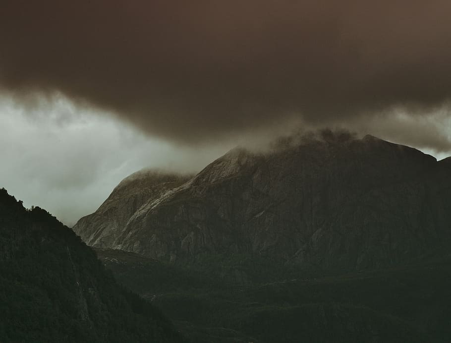 black mountain covered with clouds, landscape, photo, dark HD wallpaper