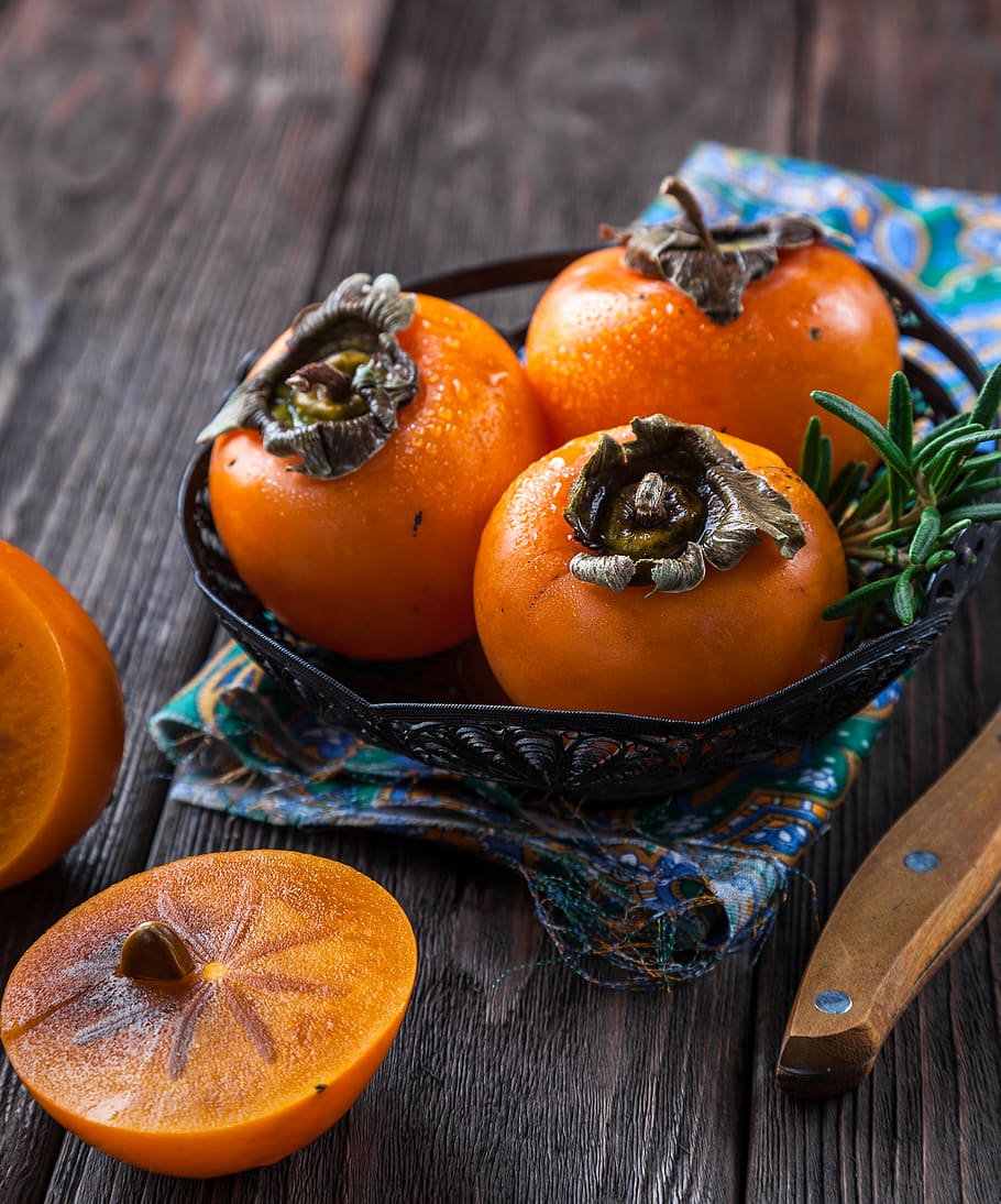 three round orange fruits on bowl, persimmon, table, the willow-wren HD wallpaper
