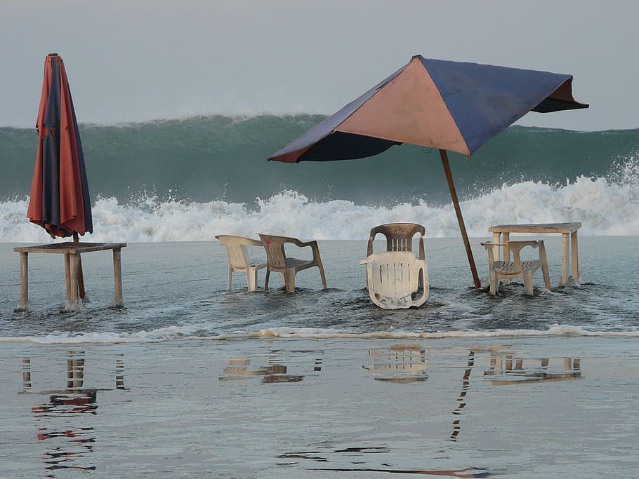 beach, sunshade, sea, water, no people, nature, motion, sky HD wallpaper