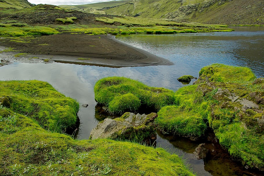 aerial photography of river between rocks with moss, Iceland HD wallpaper