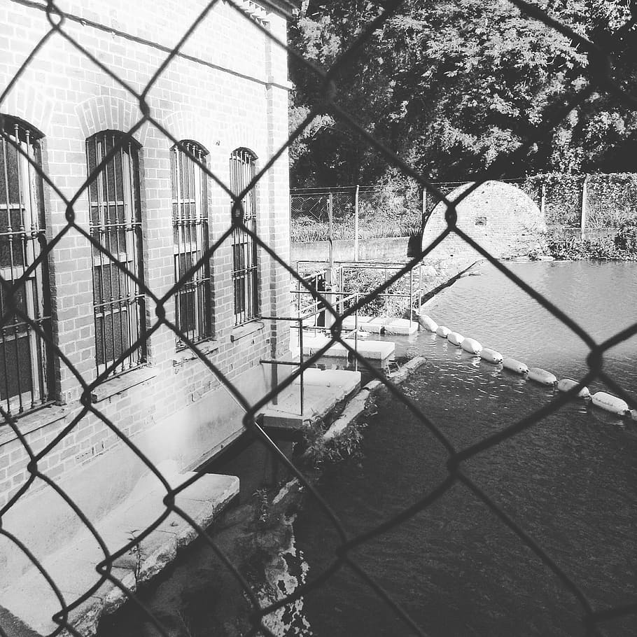lake, castle, war, fence, chainlink fence, barrier, boundary HD wallpaper