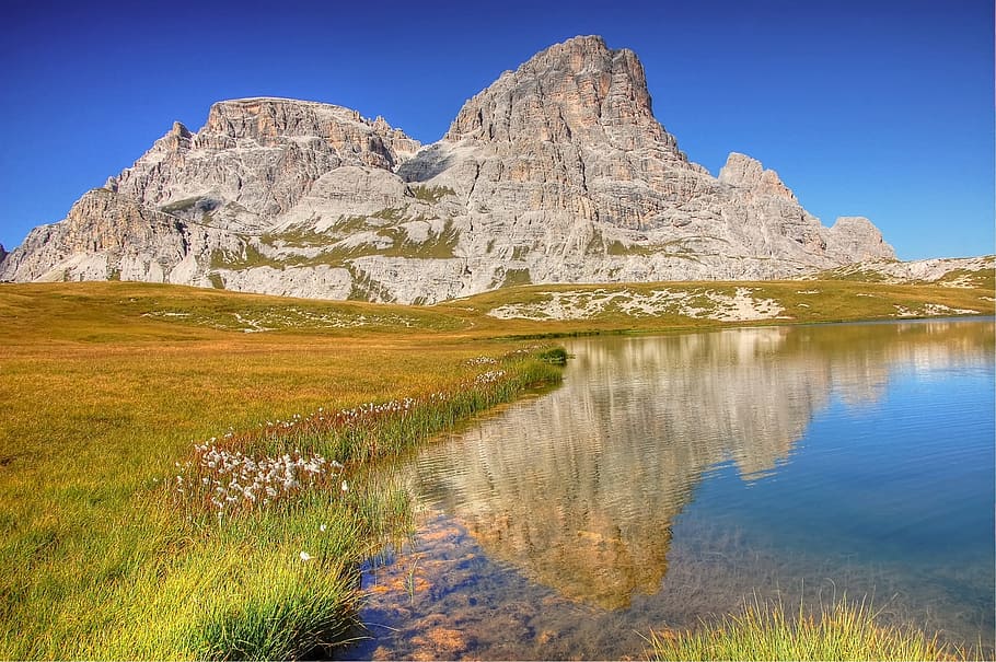 gray mountain and body of water at daytime, bödensee, dolomites HD wallpaper