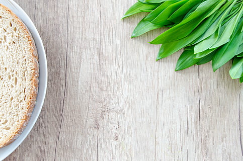 green vegetable on gray wooden tabletop, breakfast, lunch, dinner HD wallpaper