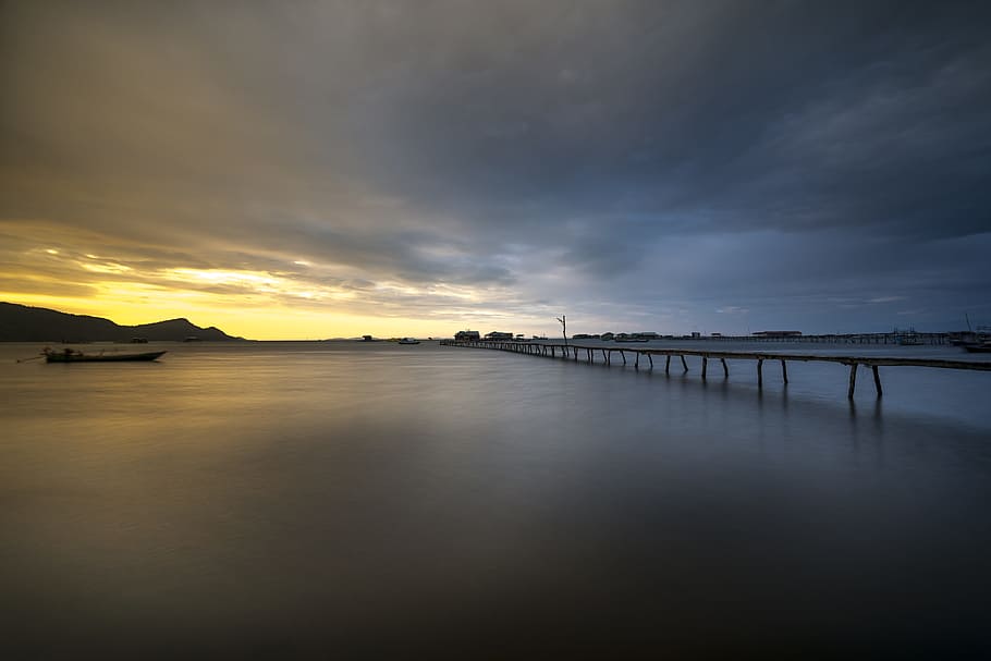river dock under gray sky, background, phuquoc, island, vietnam, HD wallpaper