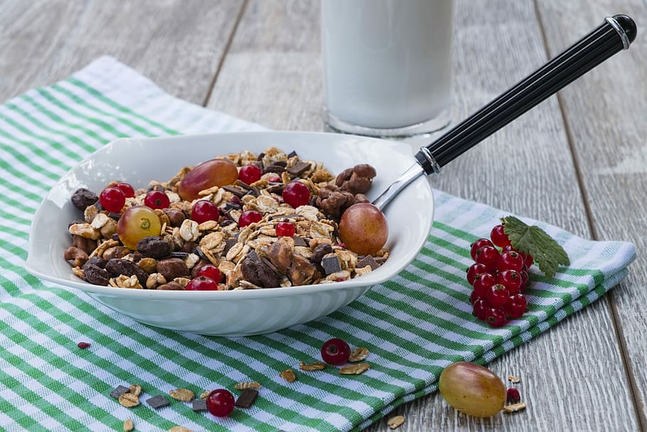 white ceramic bowl filled with cereals and fruit, Muesli, Cornflakes HD wallpaper