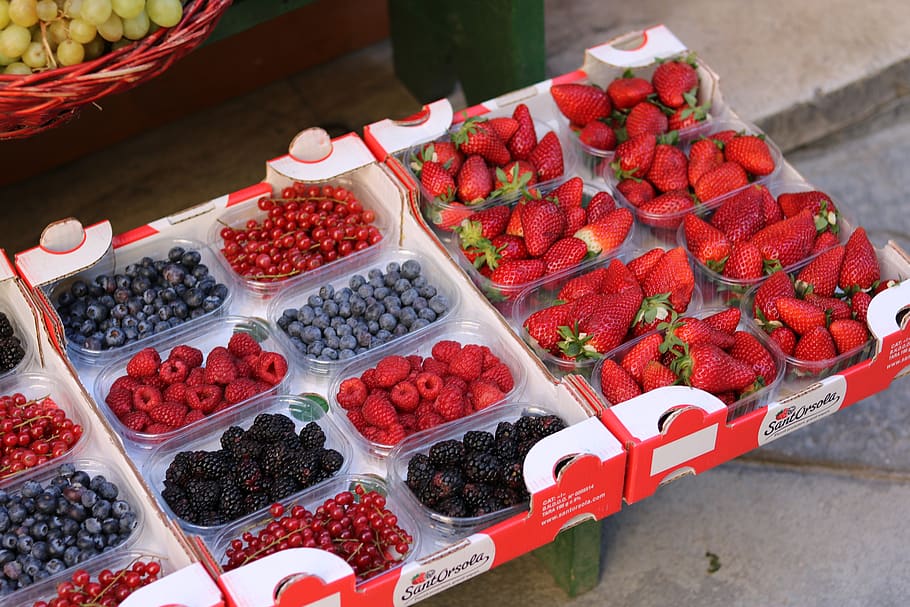 blueberry, strawberry, fruit, berry fruit, food, food and drink HD wallpaper