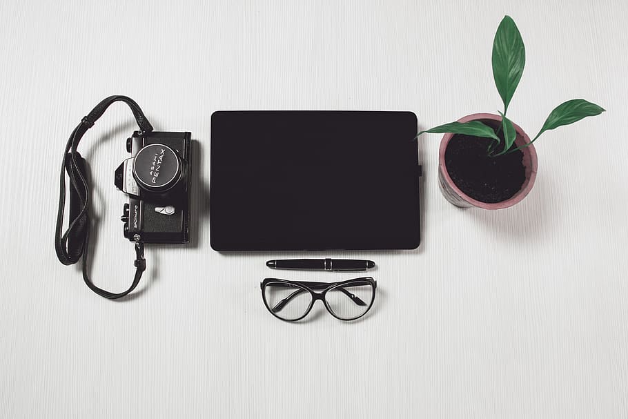 camera, desk, office, pen, connection, device, electronics, equipment HD wallpaper