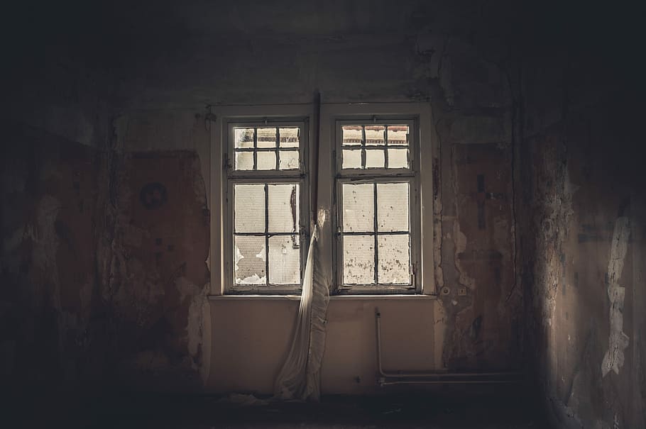 texitle hanging on the window, white painted room during daytime photo HD wallpaper