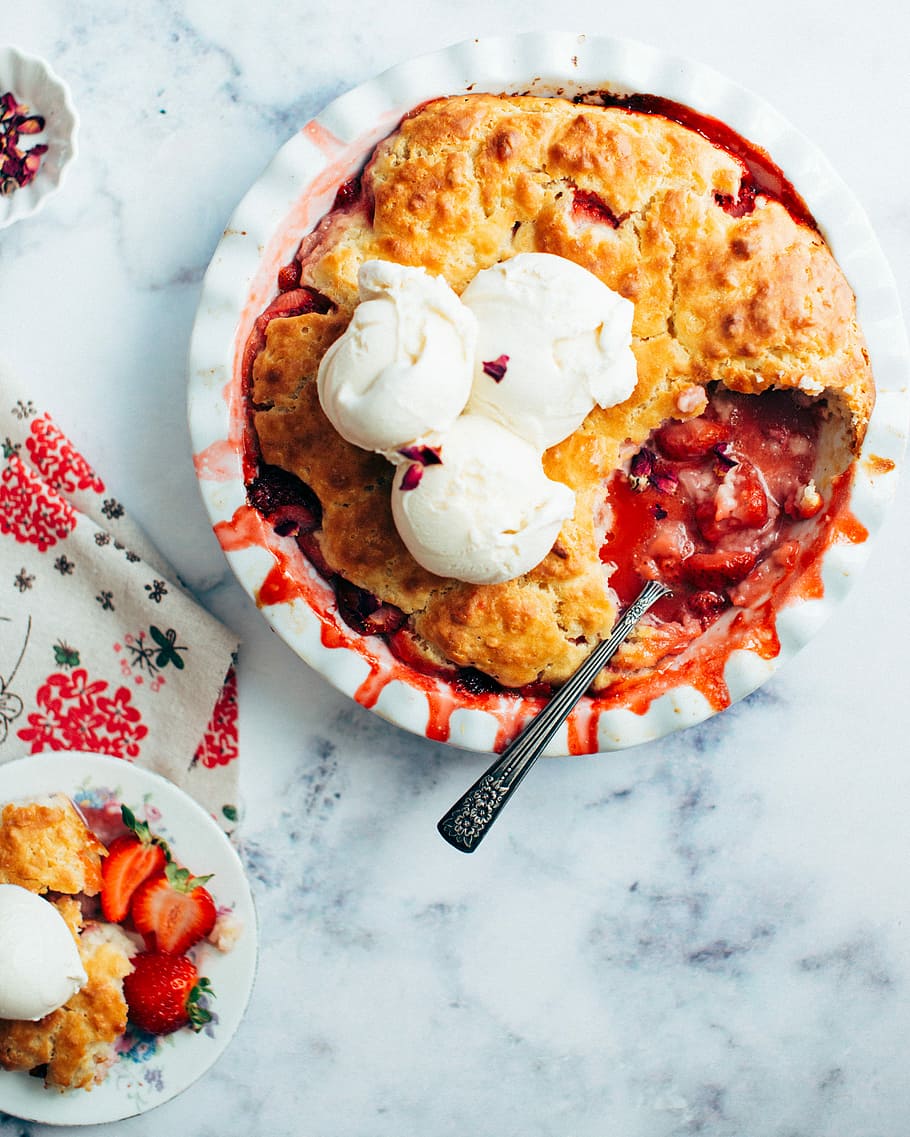 Strawberry & Rose Cobbler, food photography of dessert on table HD wallpaper
