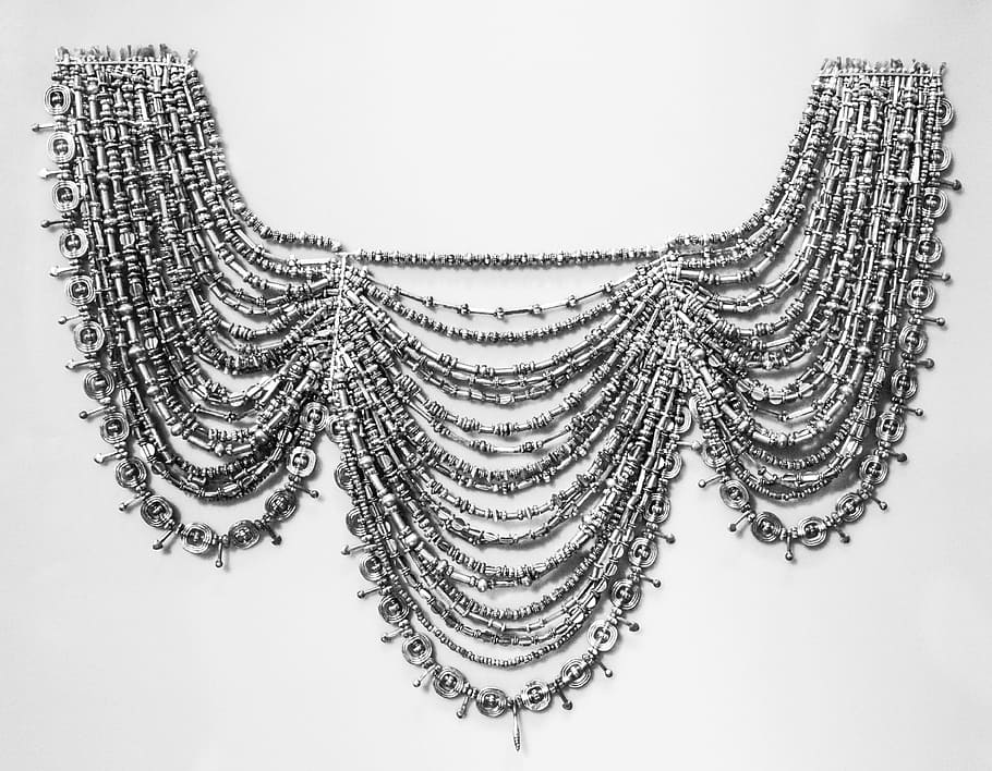 Ancient Necklace, Bronze Age, beautiful, aged, black, white, vintage, HD wallpaper
