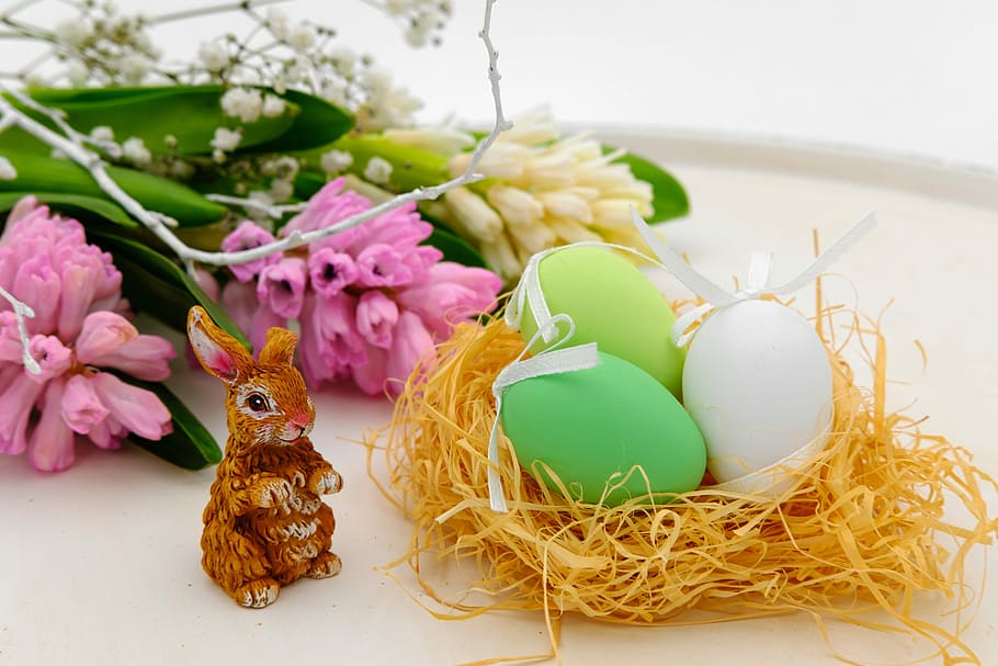 brown bunny figurine, easter eggs, nest, easter nest, hare HD wallpaper