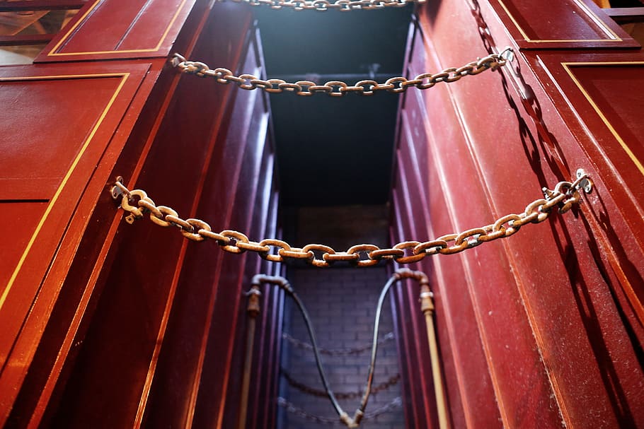 chains, closed, container, security, metal, lock, safety, protection HD wallpaper