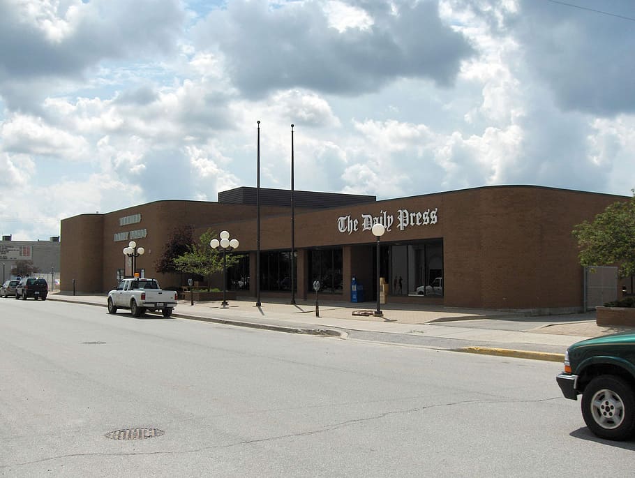 The Timmins Daily Press Building in Ontario, Canada, clouds, photos HD wallpaper