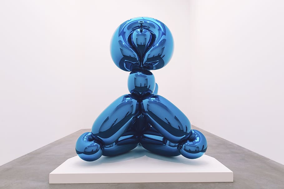 Modern art sculpture at a gallery in London, various, blue, studio shot HD wallpaper